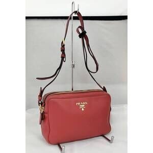 Prada Vitello Daino camera bag Red Leather